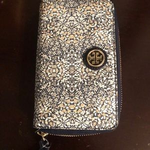 Tory Burch Canvas Continental Wallet